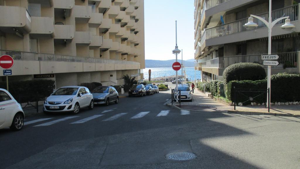 Promenade Des Bains Apartment Saint-Raphaël Camera foto